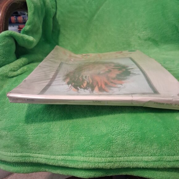 Vintage Rainbow Lion Stitchery Kit 1978 SEALED Embroidery Kit - Picture 5 of 10